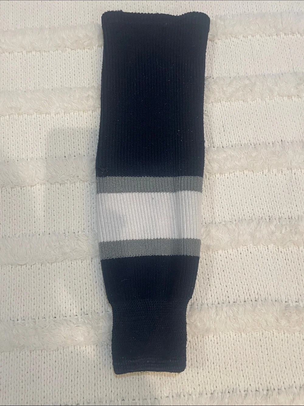 Navy blue hockey Socks White & Gray Stripes junior 21 1/2”x7” unisex boys girls